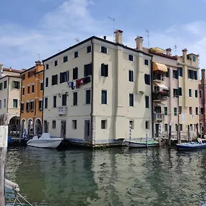 Apartment Ada Canal House, Chioggia